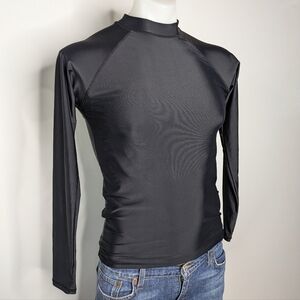 ✨3/$15 Ingear black long sleeve rash guard S